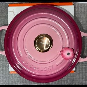 Le Creuset Signature Round Casserole / Oven - 3.5Qt/ 22cm